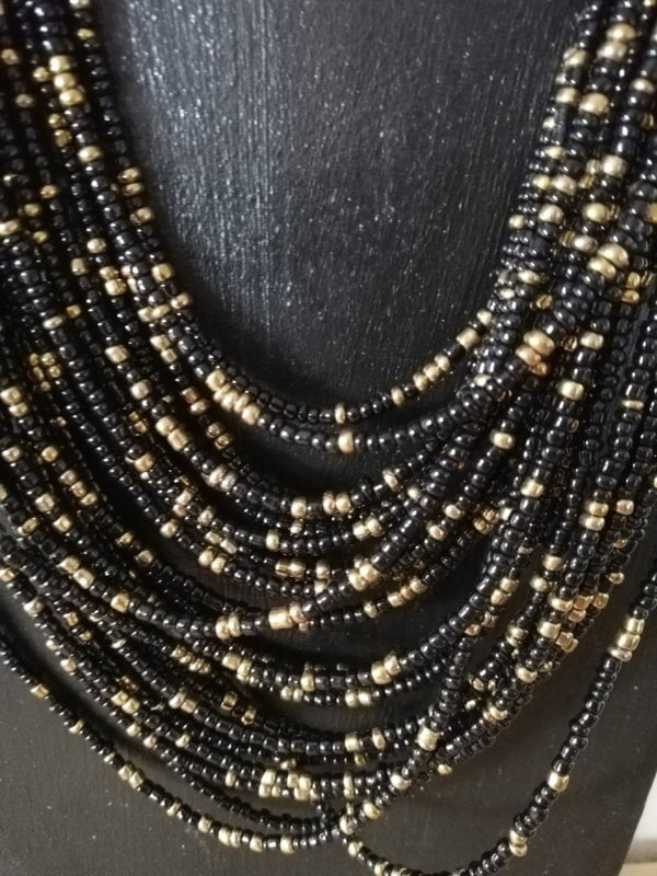 Ketting kraal zwart 22 laag