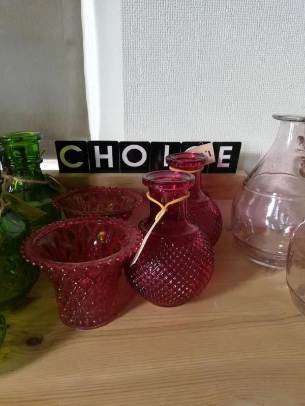 Vaasje roze bol